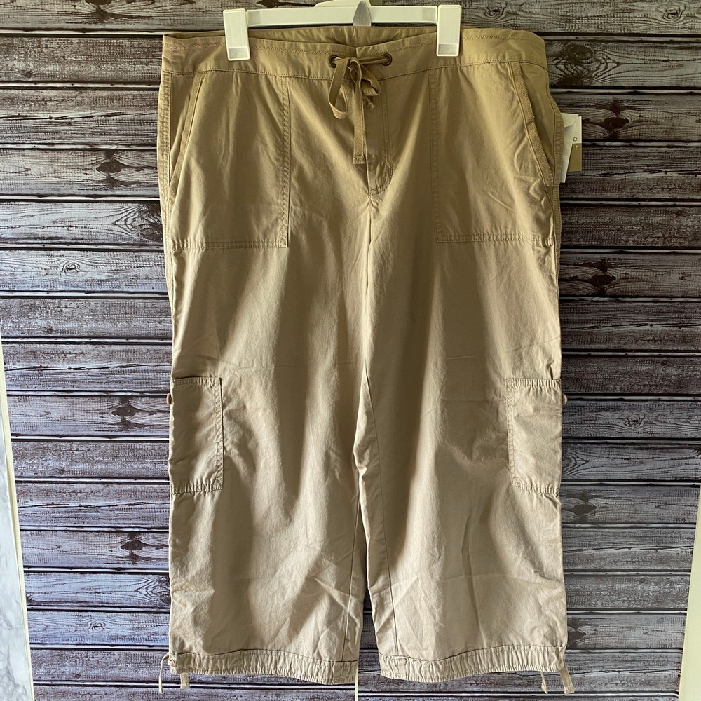 Liz Claiborne Lizwear Women's Cropped Cargo Pants Size 18 Beige Pockets Tie NWT